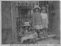 19170000c FANNY ZARIFI (m. Charles-Roux) - THEODORE DEMETRIADI - HÉLÈNE ZARIFI (m. Vlasto) - GEORGE DEMETRIADI perhaps at Porchester Terrace